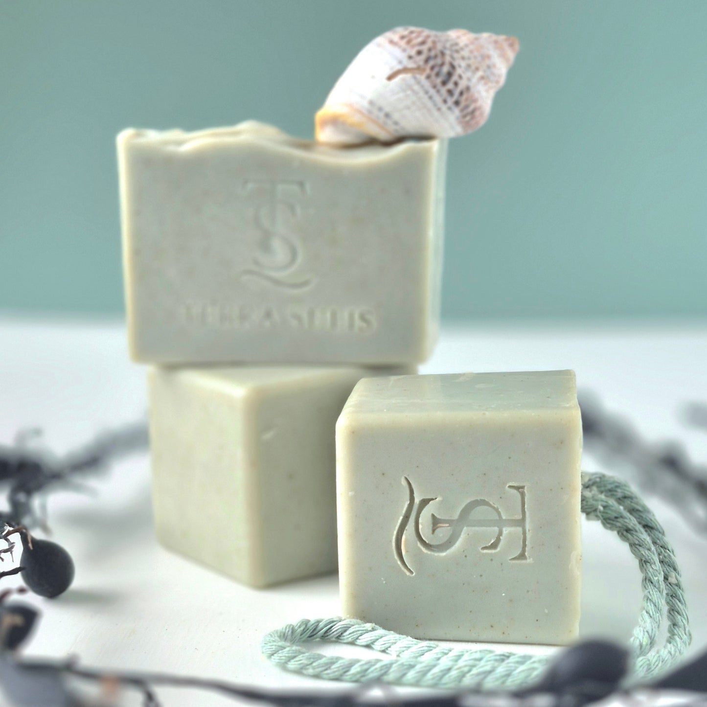 DRIFT - Wild East Coast Kelp with Patchouli, Citrus & Cocoa Butter